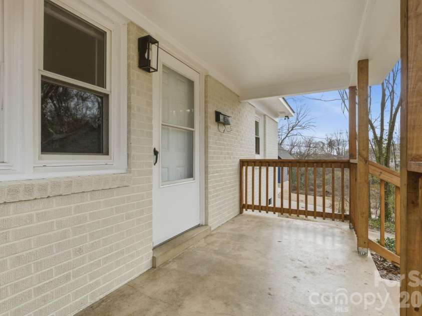 705 Gem Street, Kannapolis, NC 28083.  MLS# CAR4345971, YatesRealty ID 10615. 