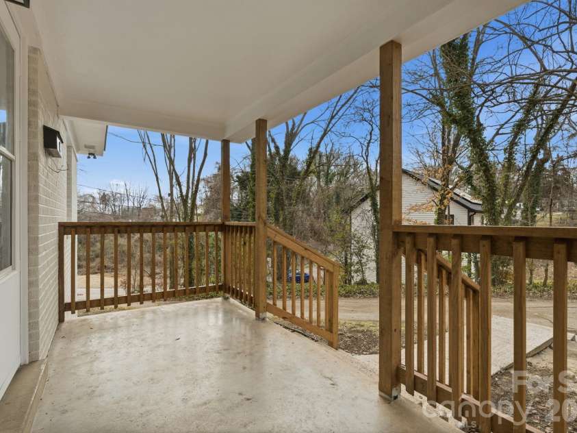 705 Gem Street, Kannapolis, NC 28083.  MLS# CAR4345971, YatesRealty ID 10615. 