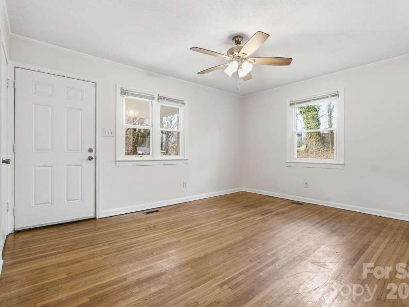 705 Gem Street, Kannapolis, NC 28083.  MLS# CAR4345971, YatesRealty ID 10615. 