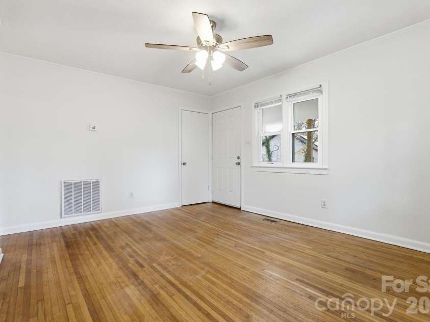 705 Gem Street, Kannapolis, NC 28083.  MLS# CAR4345971, YatesRealty ID 10615. 