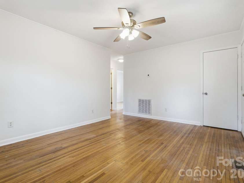 705 Gem Street, Kannapolis, NC 28083.  MLS# CAR4345971, YatesRealty ID 10615. 