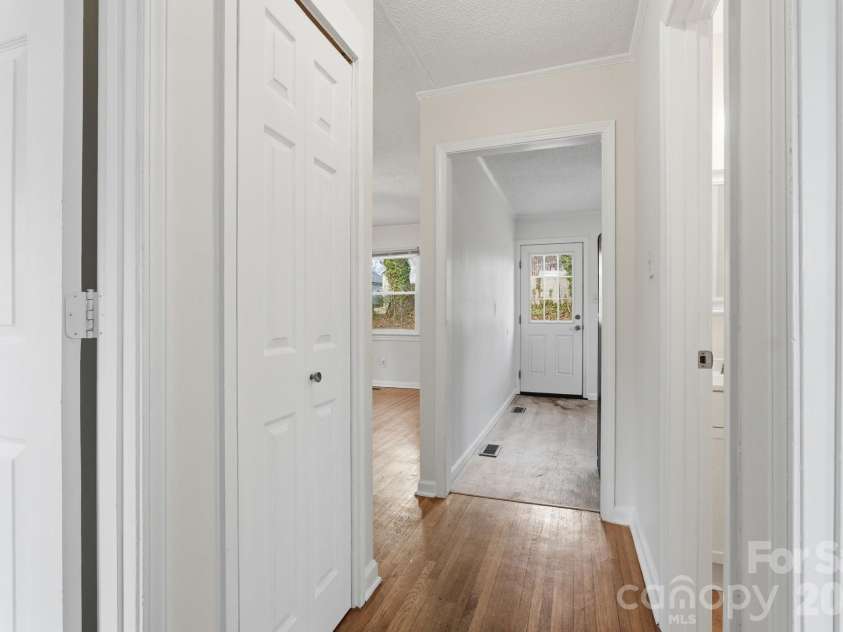 705 Gem Street, Kannapolis, NC 28083.  MLS# CAR4345971, YatesRealty ID 10615. 