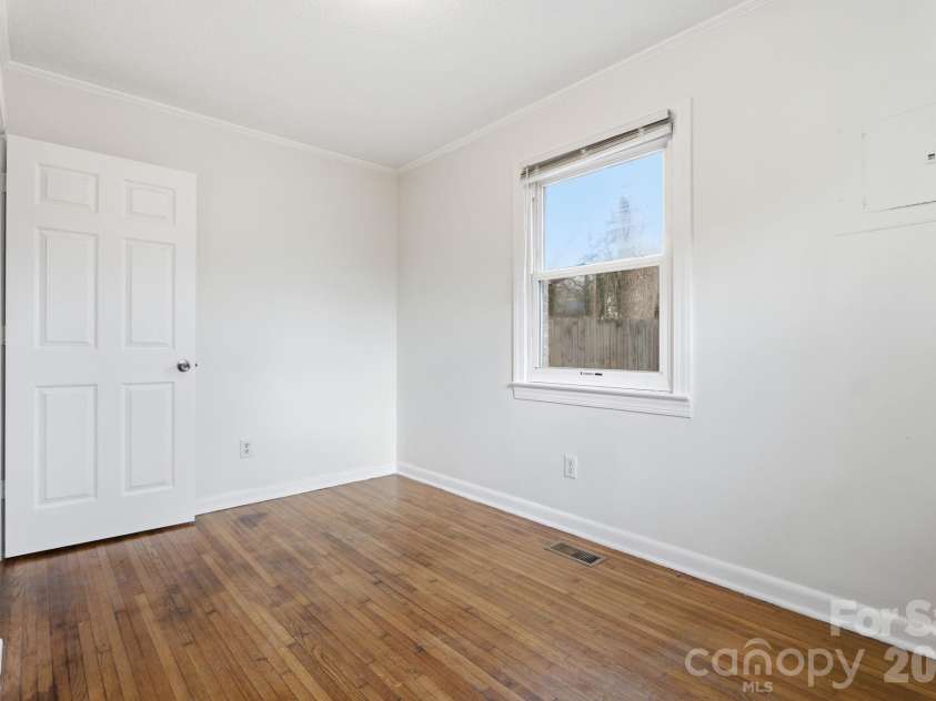 705 Gem Street, Kannapolis, NC 28083.  MLS# CAR4345971, YatesRealty ID 10615. 