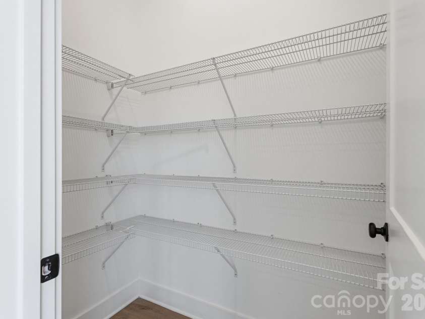1021 Elm Street, Kannapolis, NC 28081.  MLS# CAR4354286, YatesRealty ID 10616. 