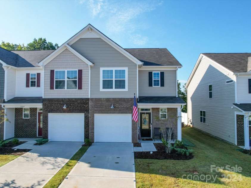 13111 Cottage Crest Lane, Charlotte, NC 28273.  MLS# CAR4187698, YatesRealty ID 1062. 