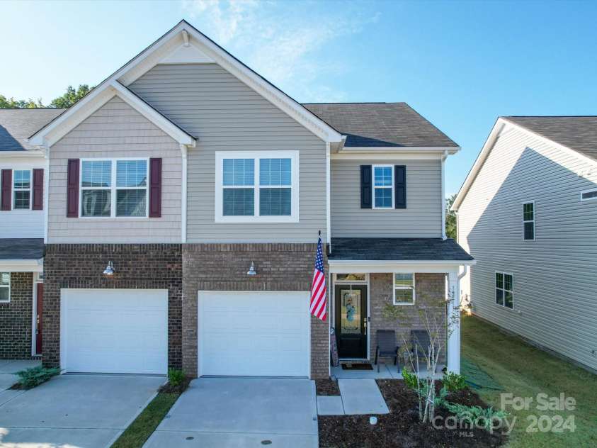 13111 Cottage Crest Lane, Charlotte, NC 28273.  MLS# CAR4187698, YatesRealty ID 1062. 