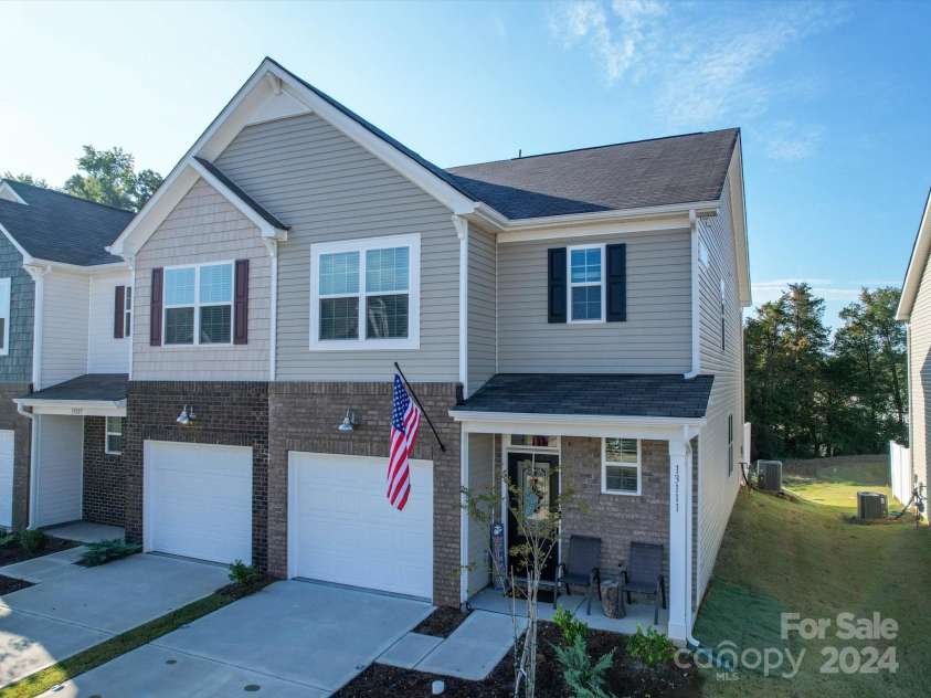 13111 Cottage Crest Lane, Charlotte, NC 28273.  MLS# CAR4187698, YatesRealty ID 1062. 