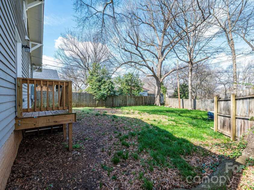 308 sycamore Street, Lincolnton, NC 28092.  MLS# CAR4354659, YatesRealty ID 10621. 