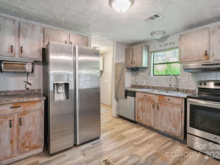 351 Fletcher Road, Union Grove, NC 28689.  MLS# CAR4251623, YatesRealty ID 10621. 