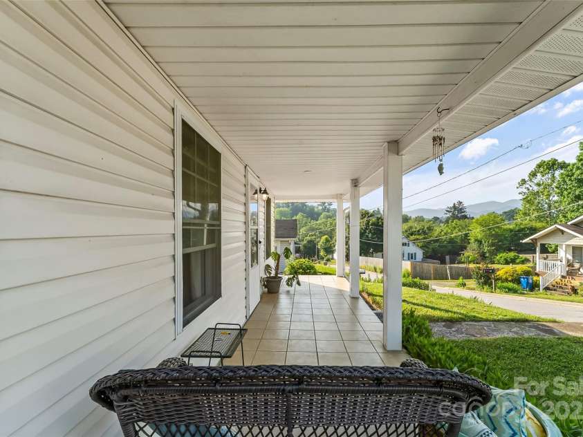 70 First Street, Canton, NC 28716.  MLS# CAR4230624, YatesRealty ID 10622. 