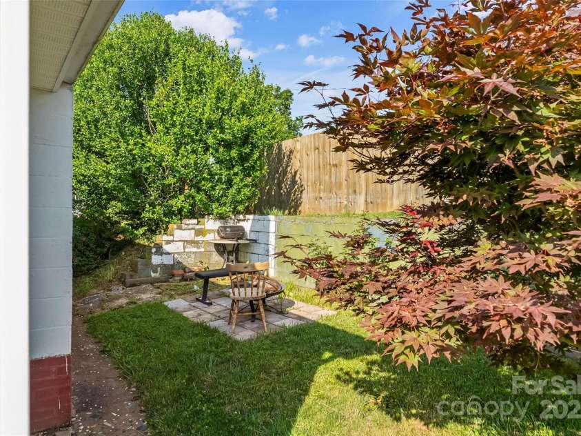 70 First Street, Canton, NC 28716.  MLS# CAR4230624, YatesRealty ID 10622. 