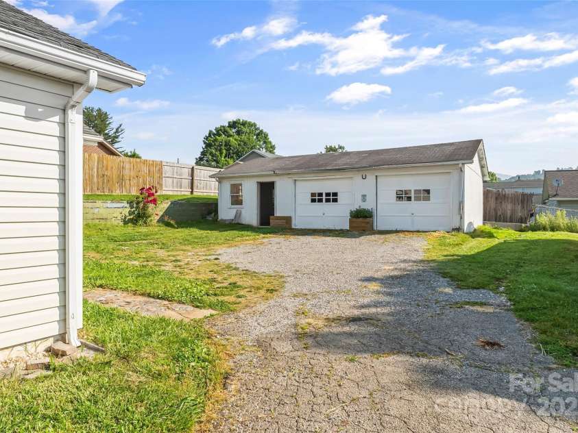 70 First Street, Canton, NC 28716.  MLS# CAR4230624, YatesRealty ID 10622. 