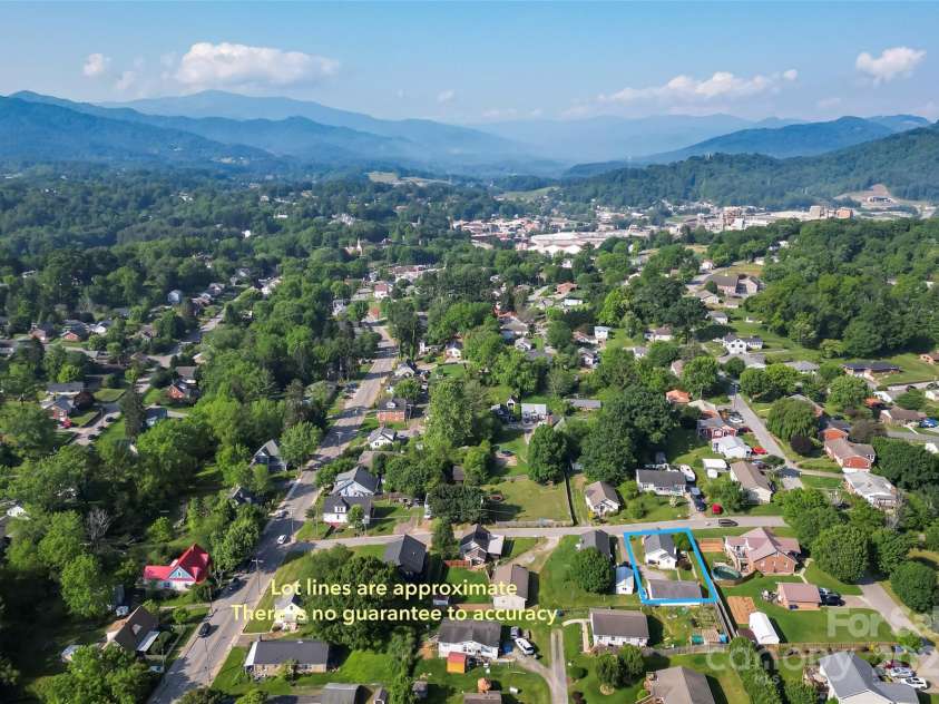 70 First Street, Canton, NC 28716.  MLS# CAR4230624, YatesRealty ID 10622. 