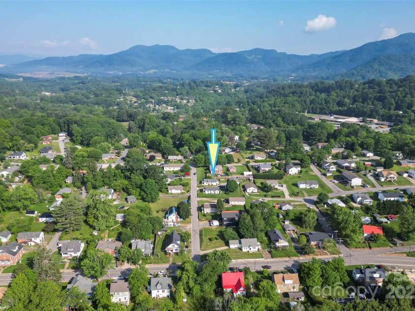 70 First Street, Canton, NC 28716.  MLS# CAR4230624, YatesRealty ID 10622. 