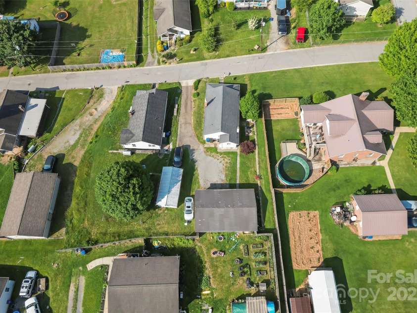 70 First Street, Canton, NC 28716.  MLS# CAR4230624, YatesRealty ID 10622. 