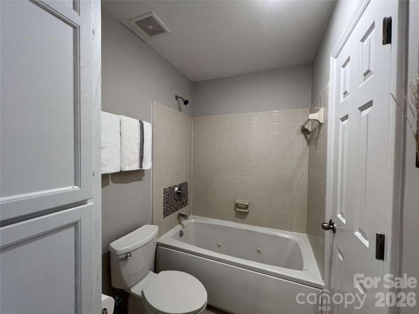 9041 J M Keynes Drive, Charlotte, NC 28262.  MLS# CAR4384703, YatesRealty ID 10626. 