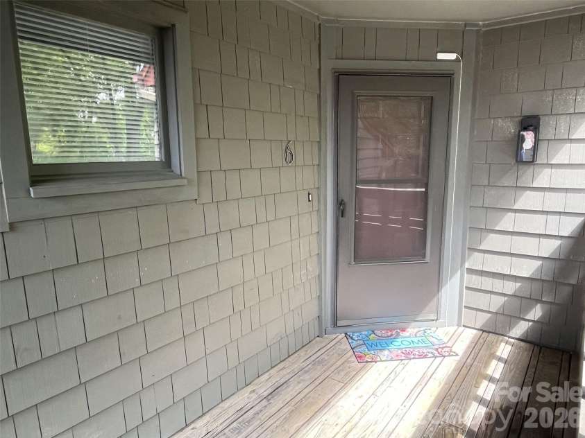9041 J M Keynes Drive, Charlotte, NC 28262.  MLS# CAR4411303, YatesRealty ID 10626. 