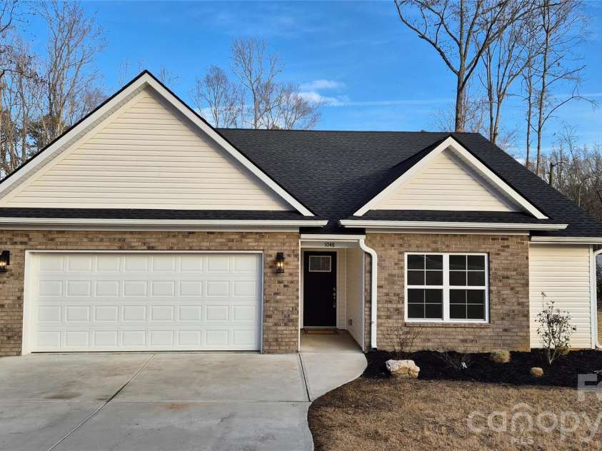 1048 Garnette Road, Lancaster, SC 29720.  MLS# CAR4346020, YatesRealty ID 10627. 