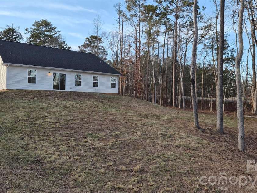 1048 Garnette Road, Lancaster, SC 29720.  MLS# CAR4346020, YatesRealty ID 10627. 