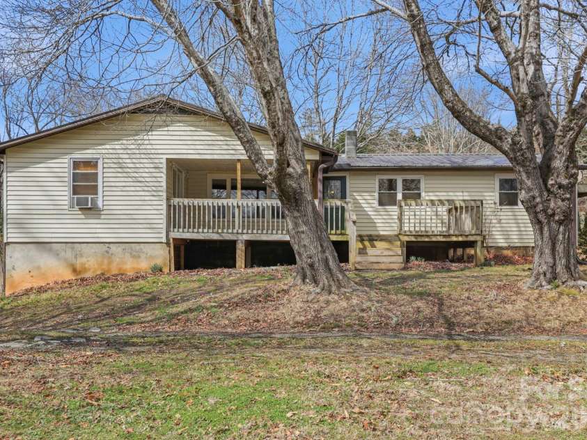 180 Whispering Pines Drive, Pisgah Forest, NC 28768.  MLS# CAR4353769, YatesRealty ID 10628. 