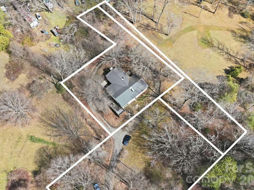 180 Whispering Pines Drive, Pisgah Forest, NC 28768.  MLS# CAR4353769, YatesRealty ID 10628. 