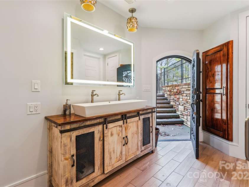 5645 White Store Road, Wingate, NC 28174.  MLS# CAR4218751, YatesRealty ID 10629. 