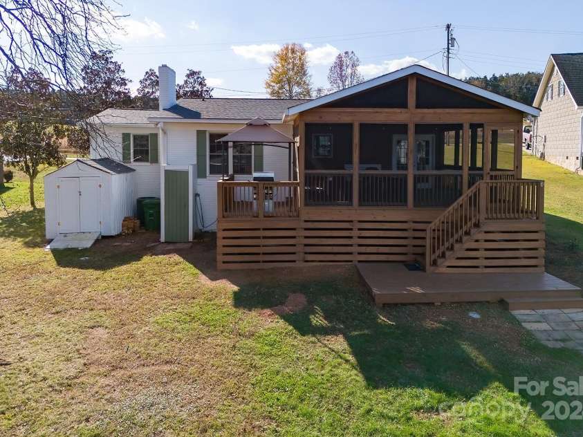 379 Alberta Drive, Norwood, NC 28128.  MLS# CAR4204709, YatesRealty ID 1063. 