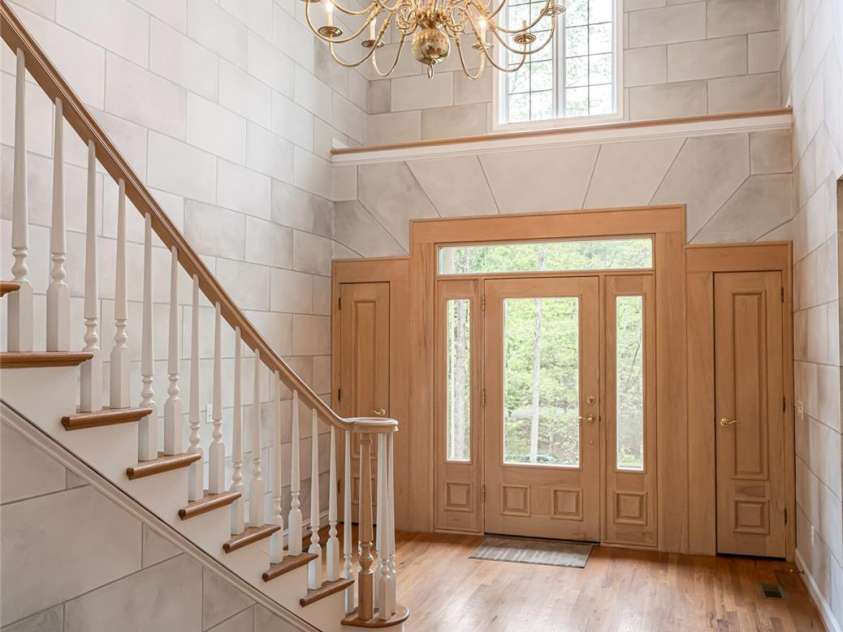 3 Fir Tree Lane, Asheville, NC 28803.  MLS# CAR4246438, YatesRealty ID 10631. 