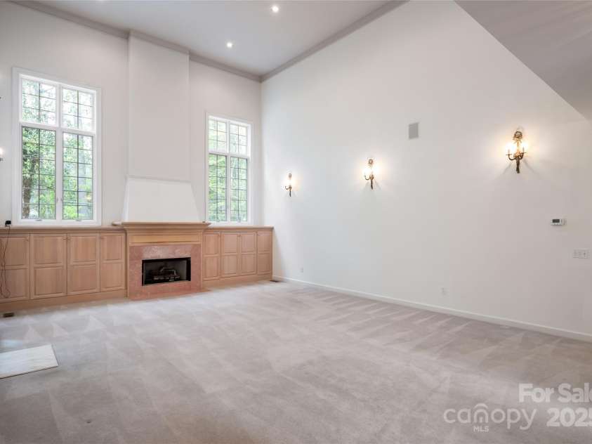 3 Fir Tree Lane, Asheville, NC 28803.  MLS# CAR4246438, YatesRealty ID 10631. 