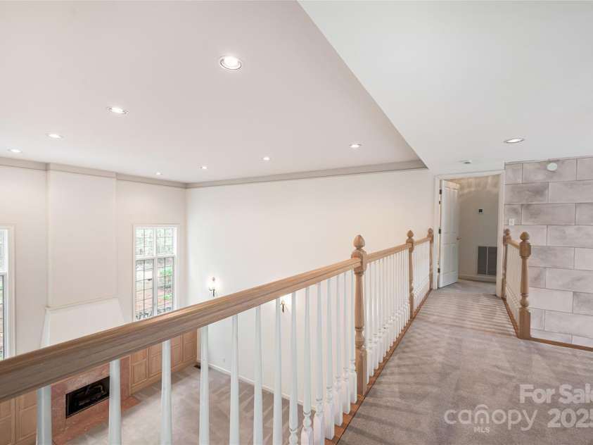 3 Fir Tree Lane, Asheville, NC 28803.  MLS# CAR4246438, YatesRealty ID 10631. 