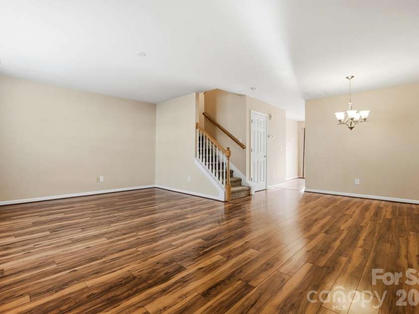 3569 Draycott Avenue, Charlotte, NC 28213.  MLS# CAR4341865, YatesRealty ID 10631. 