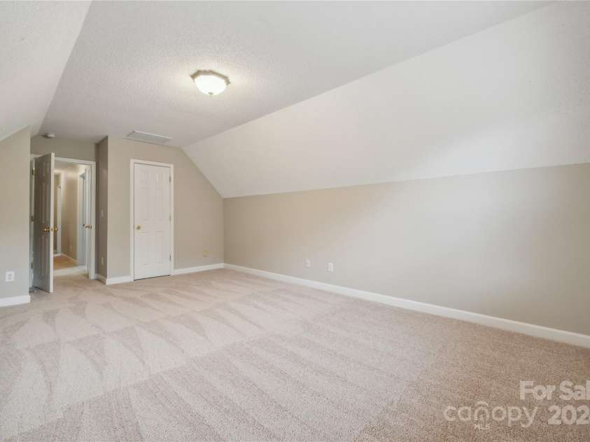 14131 Bernardy Lane, Charlotte, NC 28269.  MLS# CAR4164903, YatesRealty ID 10632. 