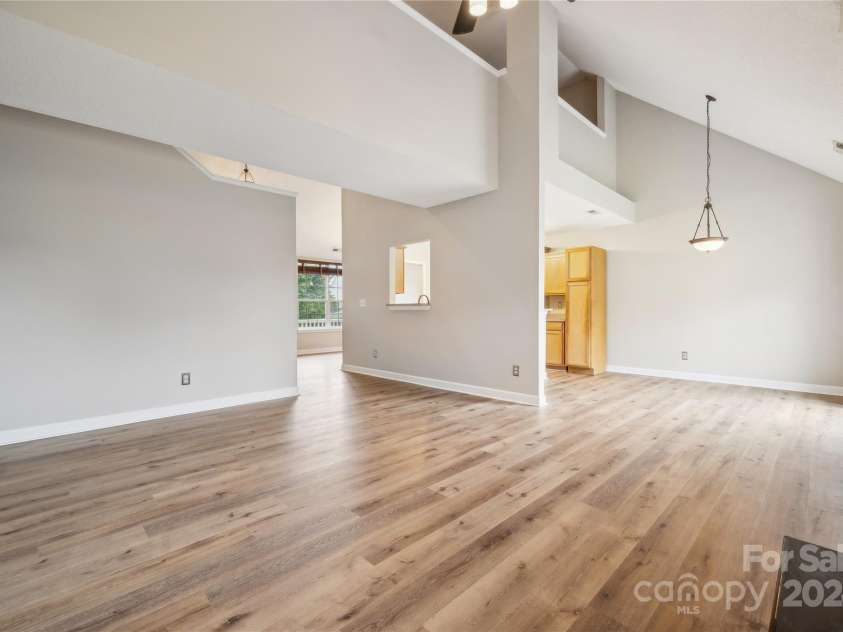 14131 Bernardy Lane, Charlotte, NC 28269.  MLS# CAR4164903, YatesRealty ID 10632. 