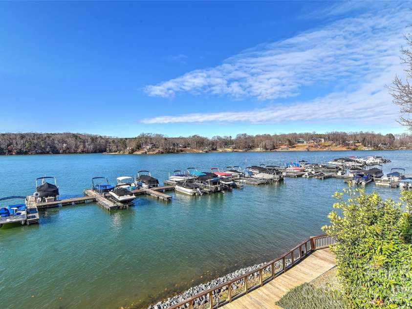7332 Lakefront Drive, Charlotte, NC 28278.  MLS# CAR4335947, YatesRealty ID 10632. 