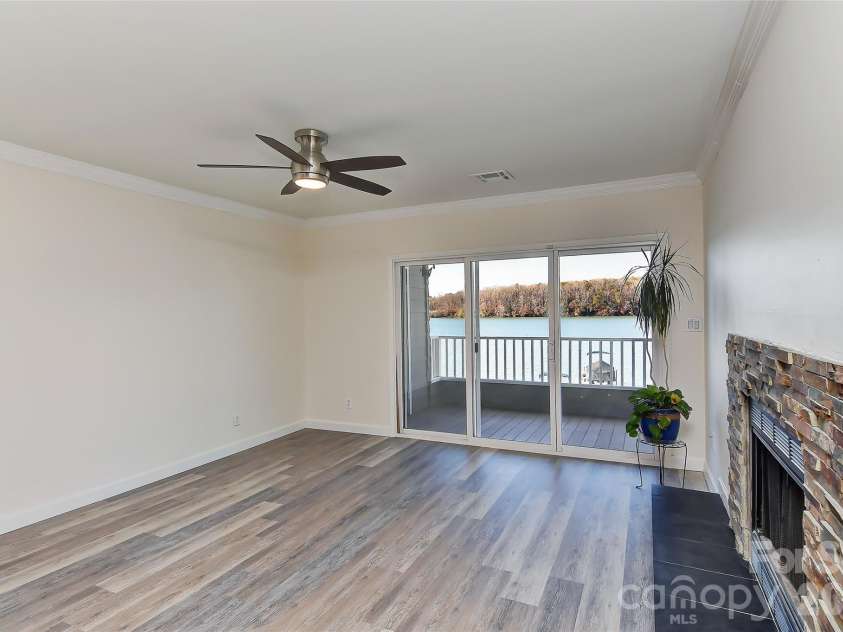 7332 Lakefront Drive, Charlotte, NC 28278.  MLS# CAR4335947, YatesRealty ID 10632. 