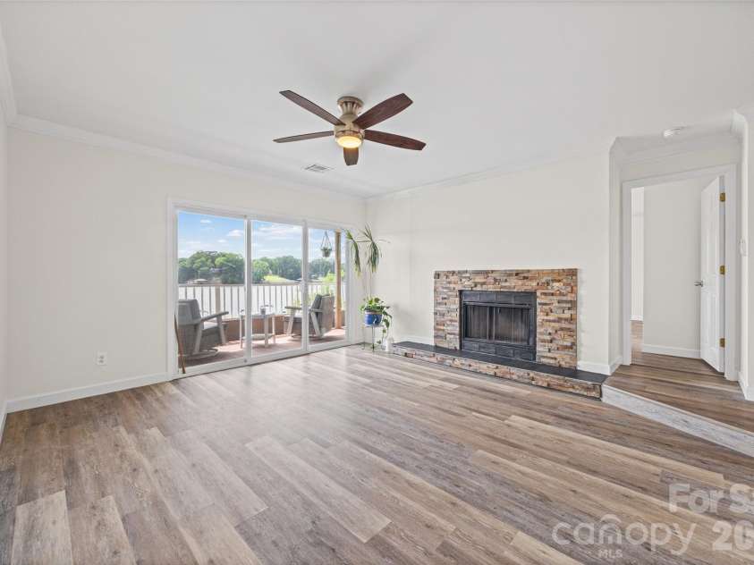 7332 Lakefront Drive, Charlotte, NC 28278.  MLS# CAR4394925, YatesRealty ID 10632. 