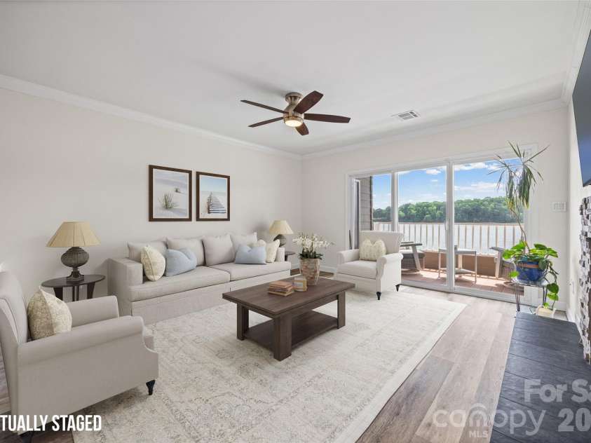 7332 Lakefront Drive, Charlotte, NC 28278.  MLS# CAR4394925, YatesRealty ID 10632. 
