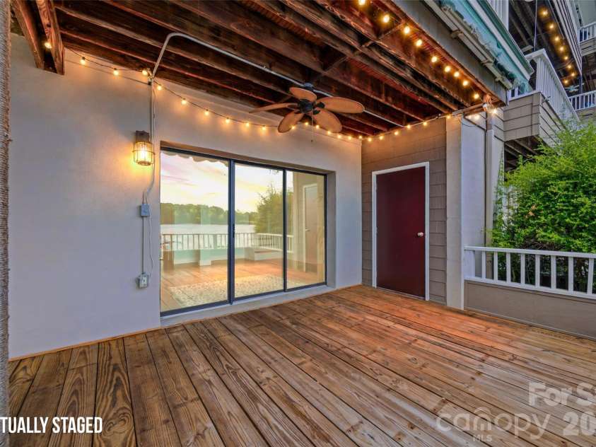 7332 Lakefront Drive, Charlotte, NC 28278.  MLS# CAR4394925, YatesRealty ID 10632. 