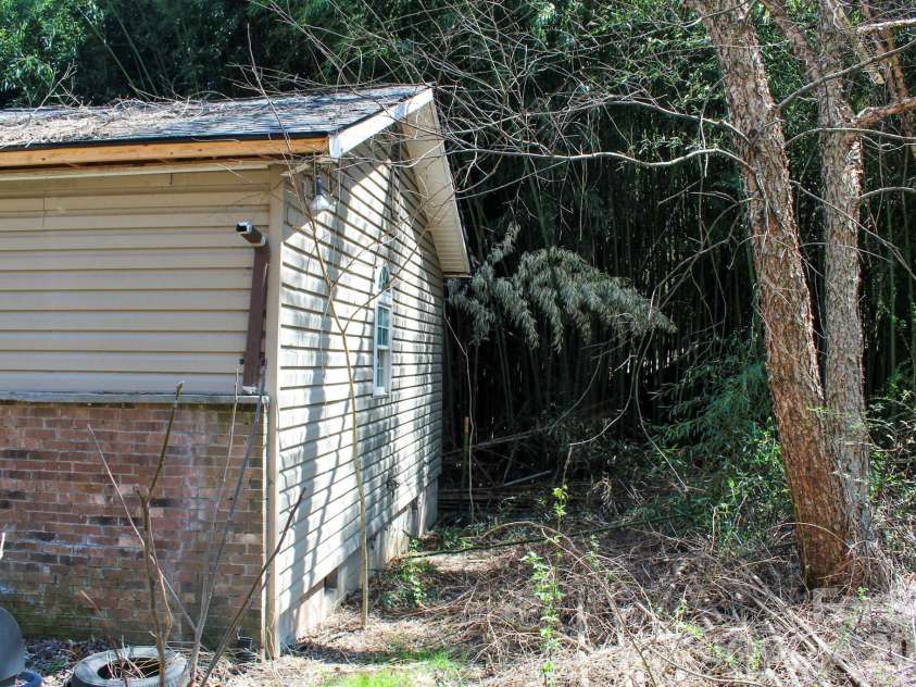 1293 Lake Logan Road, Canton, NC 28716.  MLS# CAR4361659, YatesRealty ID 10633. 