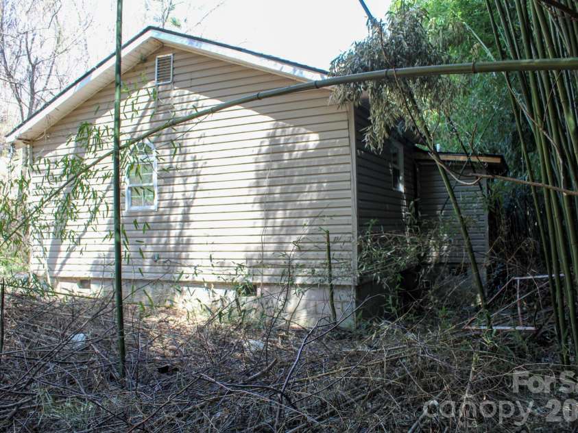 1293 Lake Logan Road, Canton, NC 28716.  MLS# CAR4361659, YatesRealty ID 10633. 