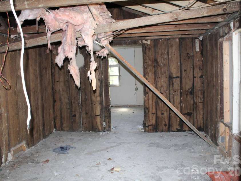 1293 Lake Logan Road, Canton, NC 28716.  MLS# CAR4361659, YatesRealty ID 10633. 