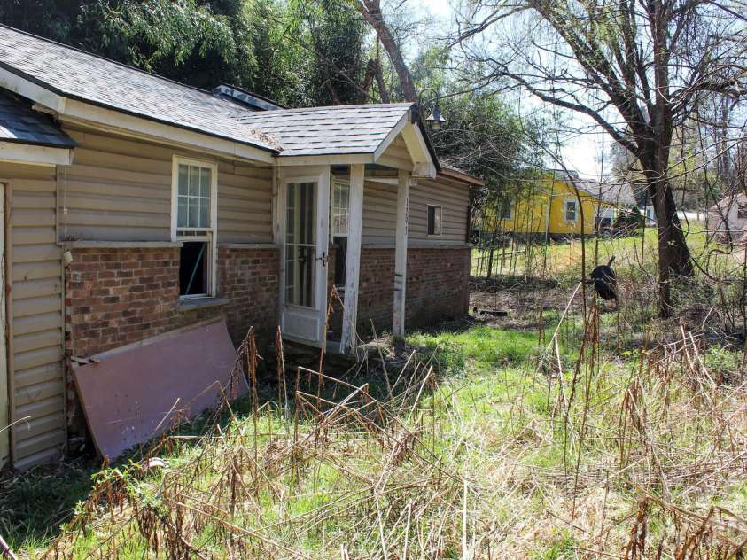 1293 Lake Logan Road, Canton, NC 28716.  MLS# CAR4361659, YatesRealty ID 10633. 