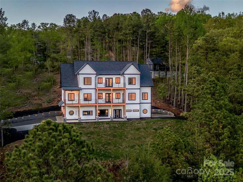 74 Jeranna Road, Mills River, NC 28759.  MLS# CAR4252782, YatesRealty ID 10634. 