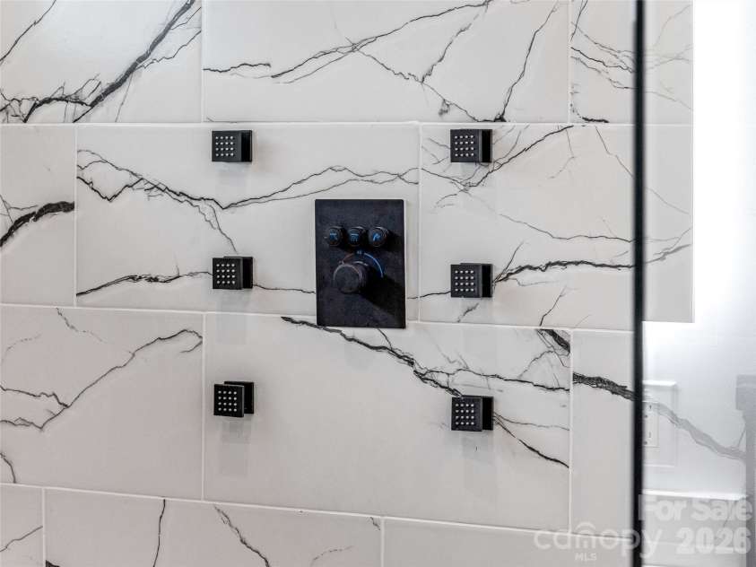 74 Jeranna Road, Mills River, NC 28759.  MLS# CAR4252782, YatesRealty ID 10634. 