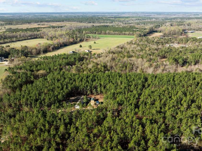 1266 Scott Road, Kershaw, SC 29067.  MLS# CAR4238168, YatesRealty ID 10635. 