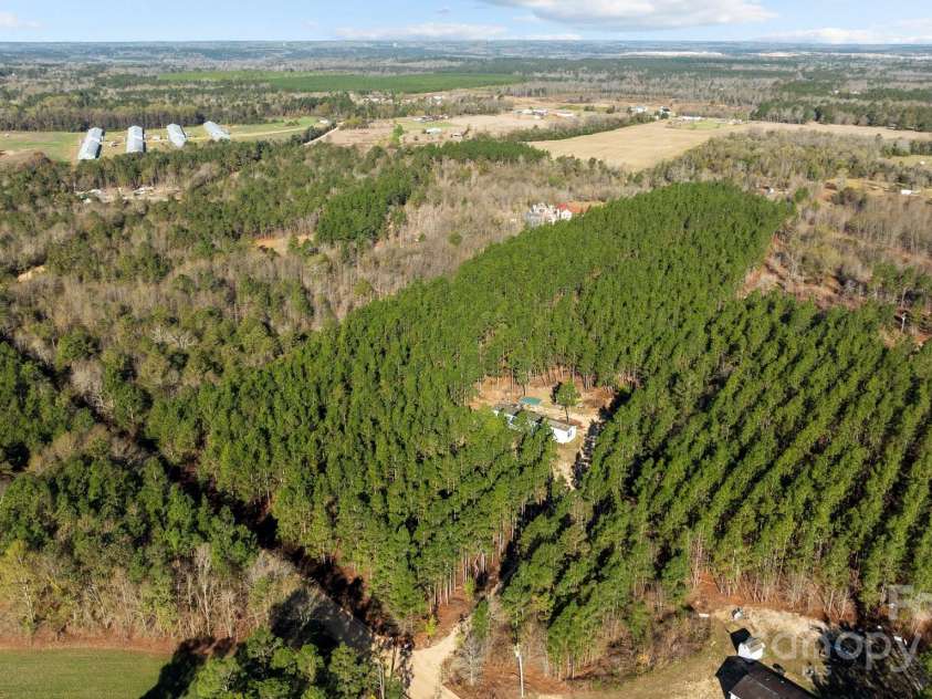 1266 Scott Road, Kershaw, SC 29067.  MLS# CAR4238168, YatesRealty ID 10635. 