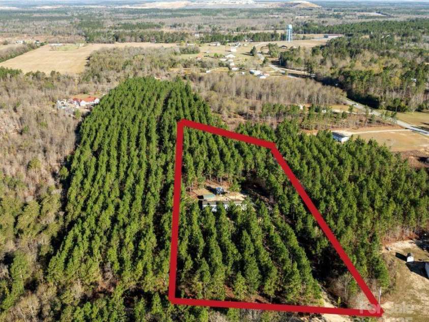 1266 Scott Road, Kershaw, SC 29067.  MLS# CAR4238168, YatesRealty ID 10635. Approximate lot lines.