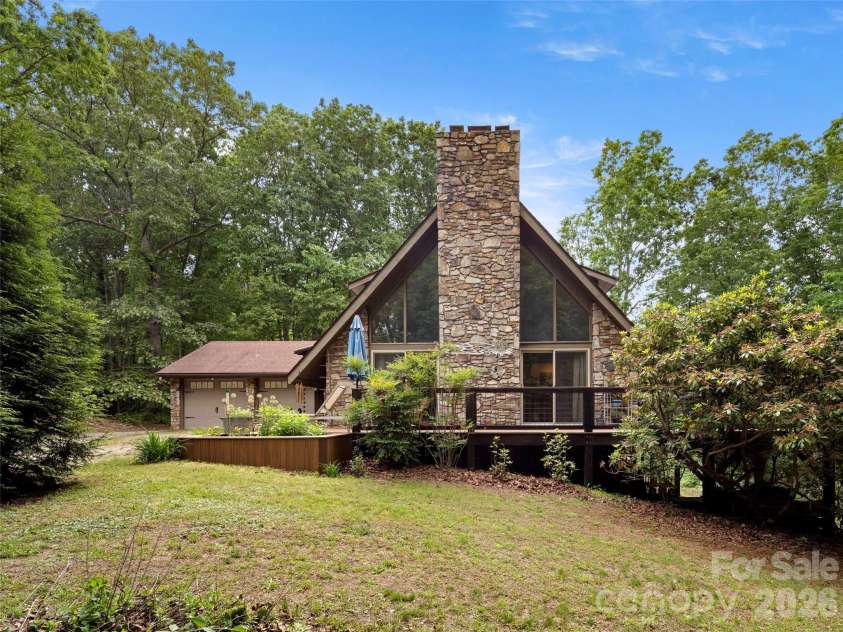 756 Pole Creasman Road, Asheville, NC 28806.  MLS# CAR4350196, YatesRealty ID 10636. 