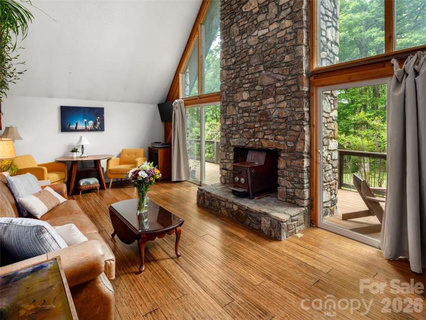756 Pole Creasman Road, Asheville, NC 28806.  MLS# CAR4350196, YatesRealty ID 10636. 
