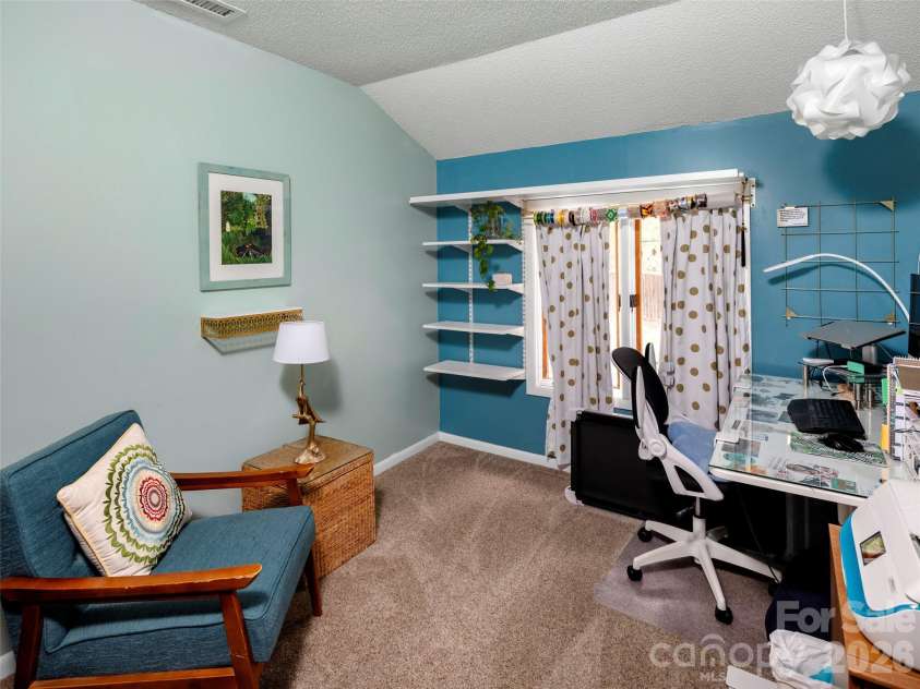 756 Pole Creasman Road, Asheville, NC 28806.  MLS# CAR4350196, YatesRealty ID 10636. 
